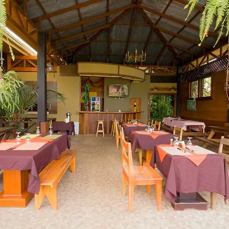 Arenal Green-2